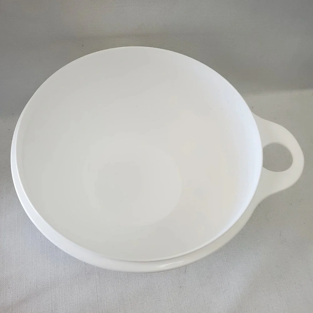 Vtg Tupperware ● 12 Cup Mixing Bowl W/Lid ● Made in USA ● Handle ● NEW OLD STOCK